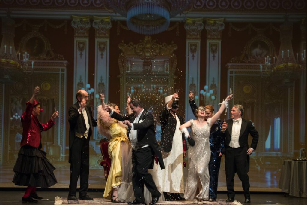 Die Fledermaus (Rosalinde) Neue Operette Wien